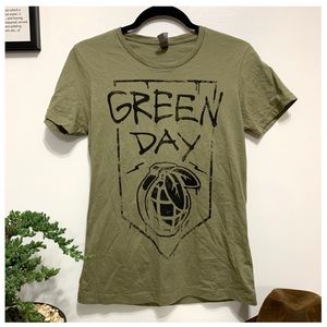 Green Day Graphic Band Tee Size Large